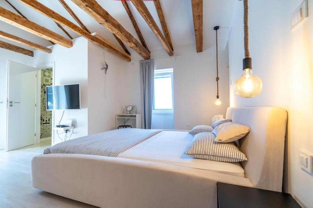 הוילה Stara Baška House Franulich מראה חיצוני תמונה